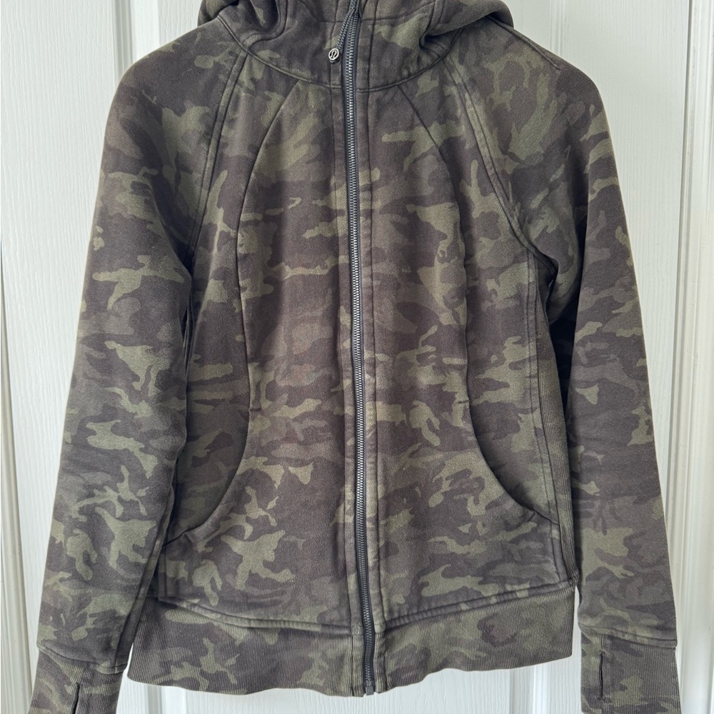 Lululemon Scuba Hoodie in Camo